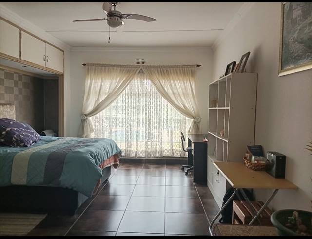 4 BEDROOM HOUSE FOR SALE IN NORKEM PARK